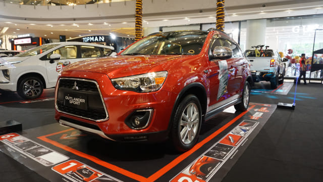 OUTLANDER SPORT