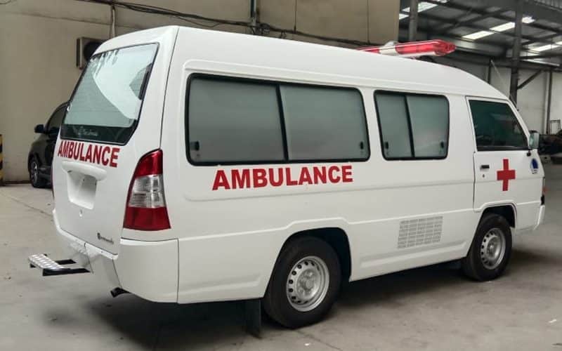 L300 AMBULANCE