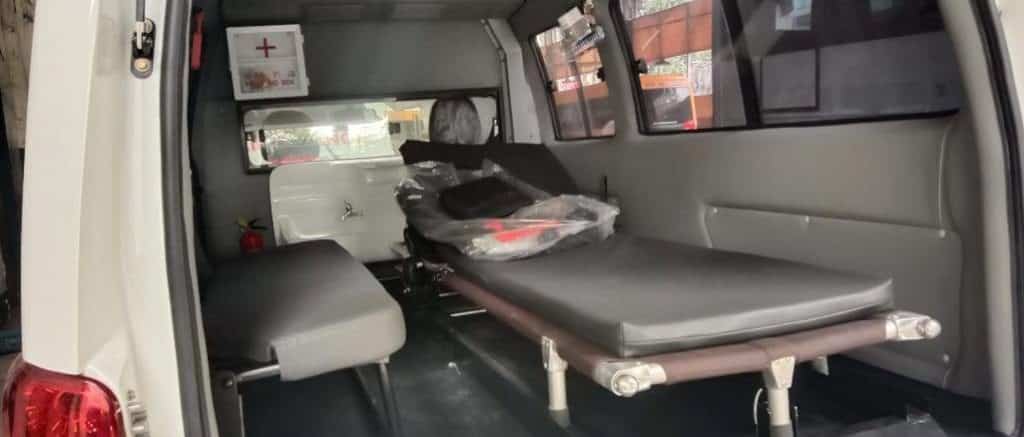 L300 AMBULANCE