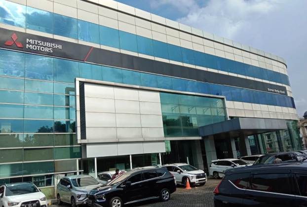 mitsubishi jakarta